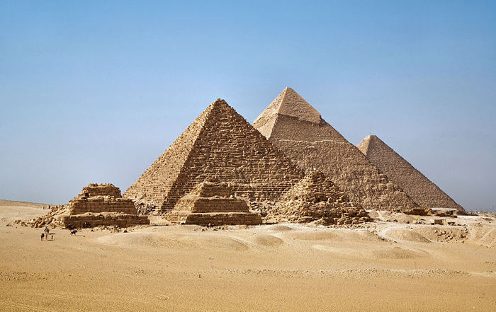 pyramids02